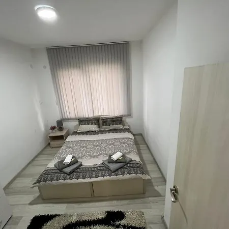 рози * ساندانسكي